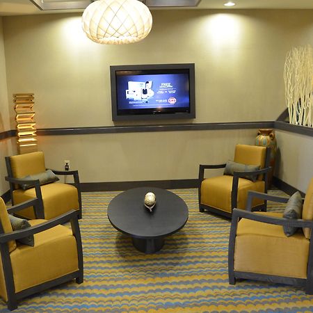 Holiday Inn Express Hotel & Suites Goldsboro - Base Area By Ihg Екстер'єр фото
